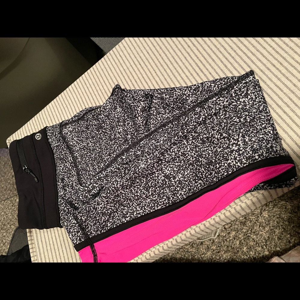 lululemon leggings. size 6.